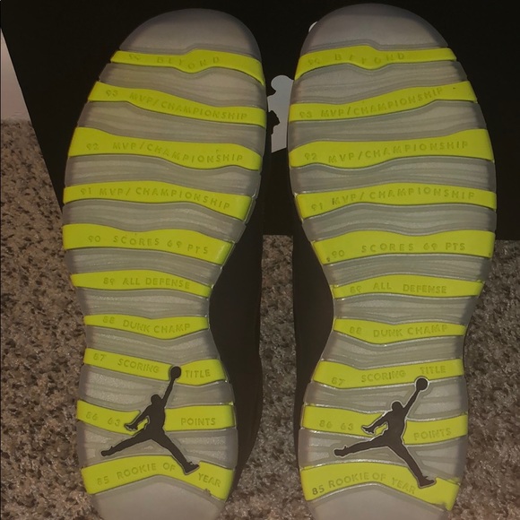 Air Jordan Retro 10 - Picture 6 of 7